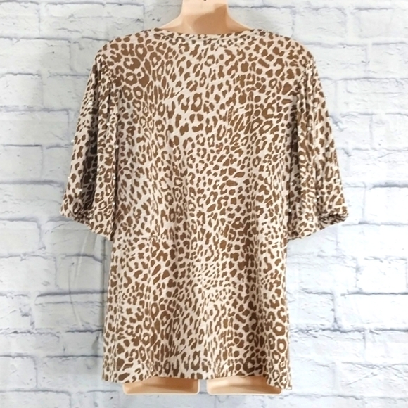 Cato Leopard Print Top w Pearl Beads on Sleeves Sz L - Picture 4 of 5